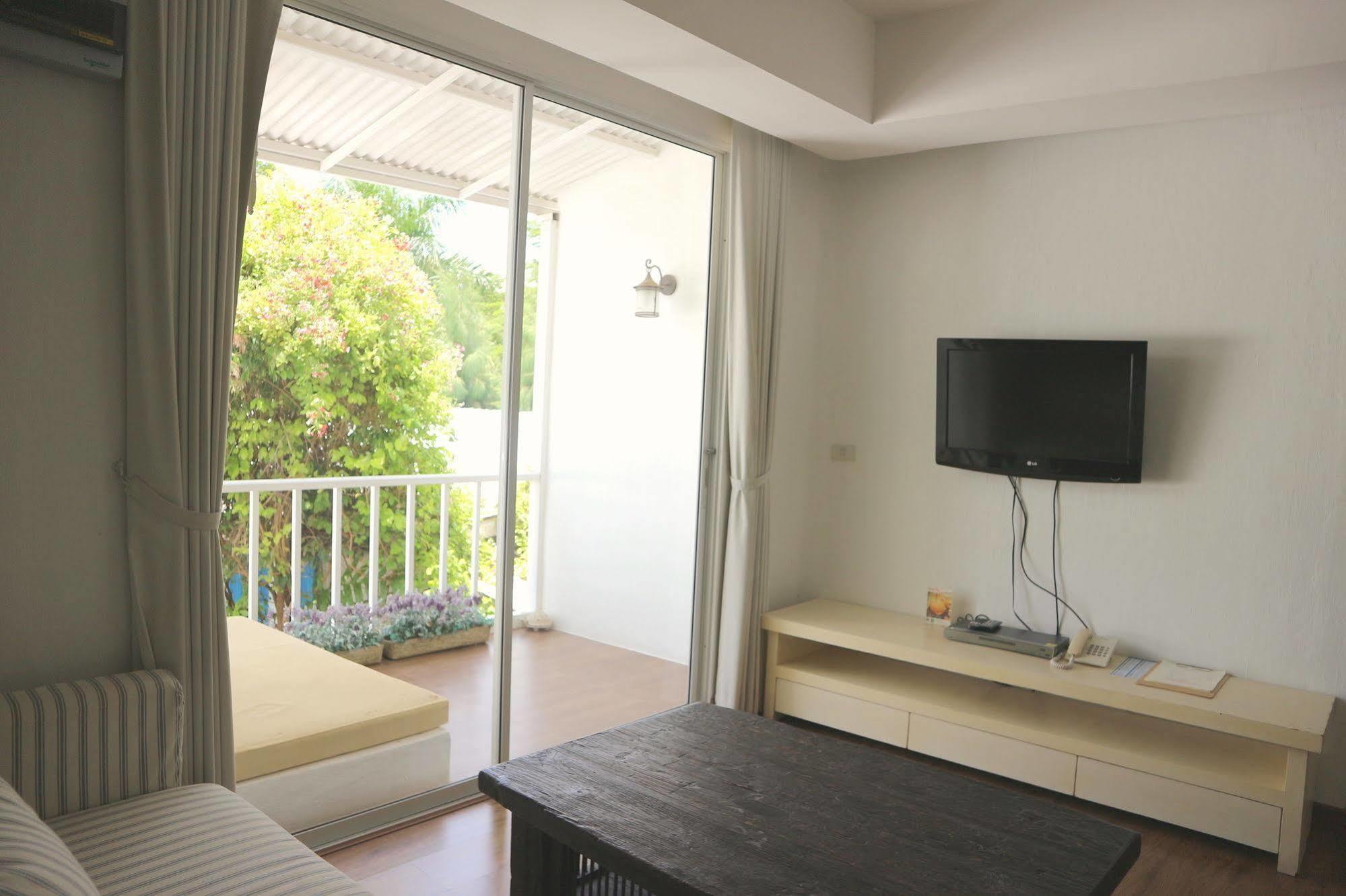Costa Village Pool Villa Pantai Jomtien Bagian luar foto